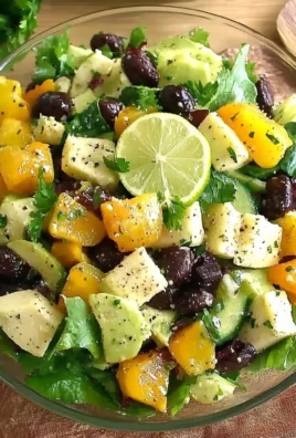 Caribbean Salad with Honey Lime Dressing