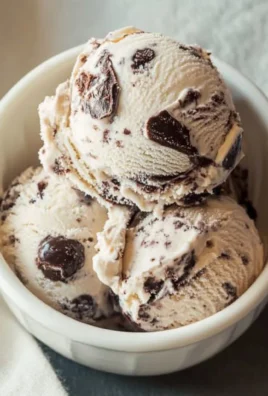 Moose Tracks Ice Cream