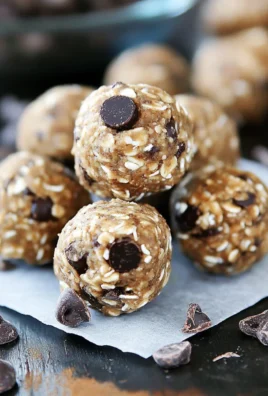 No Bake Chocolate Chip Energy Bites