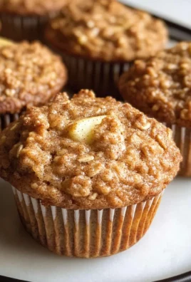 Healthy Apple Cinnamon Oat Muffins