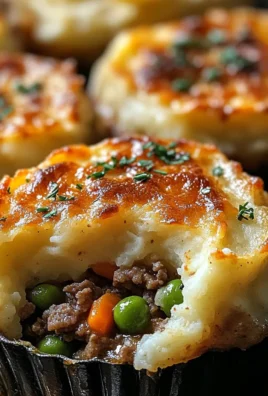 Easy Mini Shepherds Pies Recipe for Family Dinners 🍽️