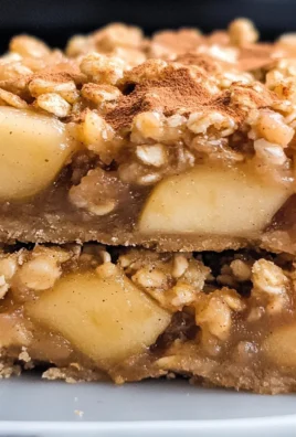 Apple Pie Oatmeal Bars
