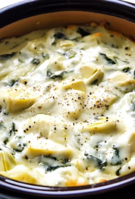 Slow Cooker Spinach Artichoke Dip