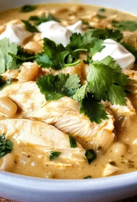Crockpot Creamy White Chicken Chili
