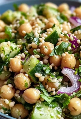 Simple Mediterranean Chickpea Salad Vegan